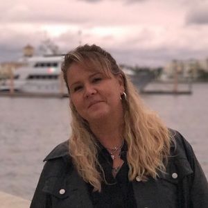 Meet your Posher, Robin